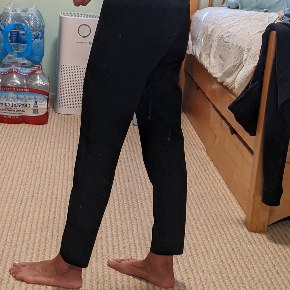 Express Women's Black Skinny Pants 6 short
